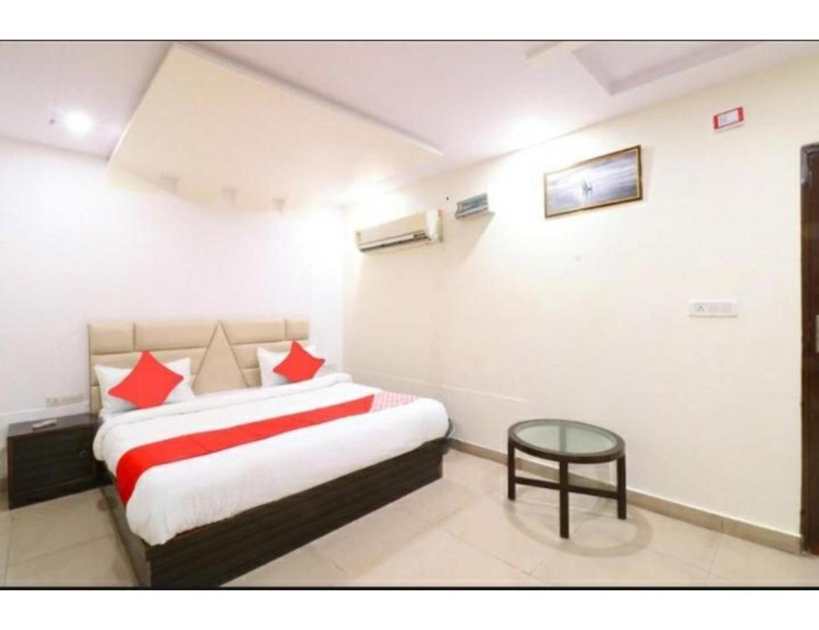Hotel Kirandeep Agra Agra  Kültér fotó