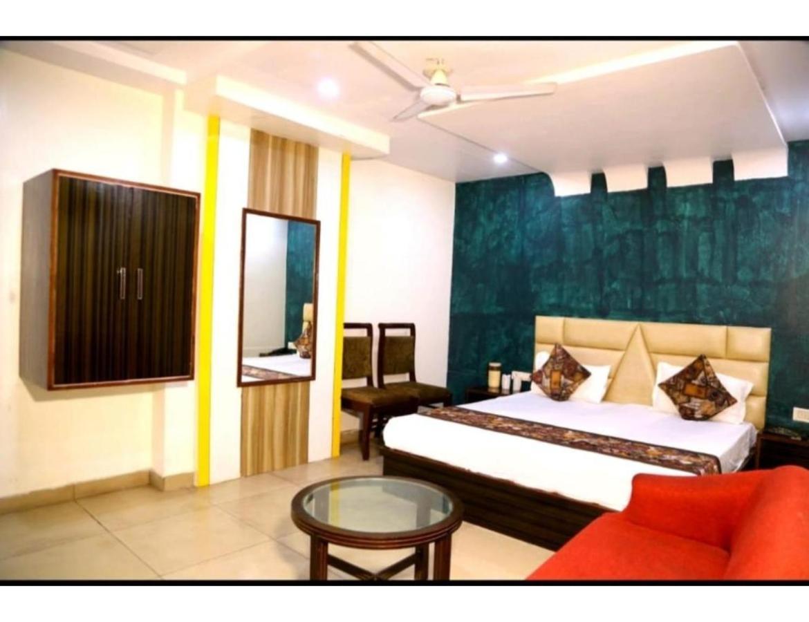 Hotel Kirandeep Agra Agra  Kültér fotó